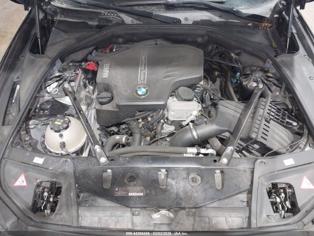 BMW 528i Xdrive 2015 WBA5A7C58FD624713 Image 10