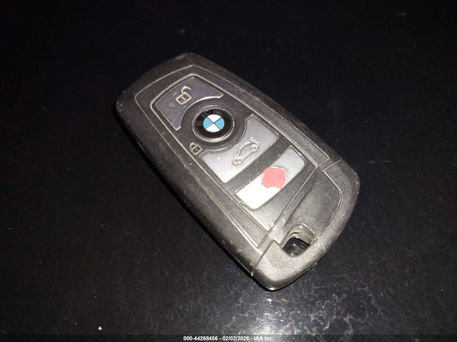 BMW 528i Xdrive 2015 WBA5A7C58FD624713 Image 11
