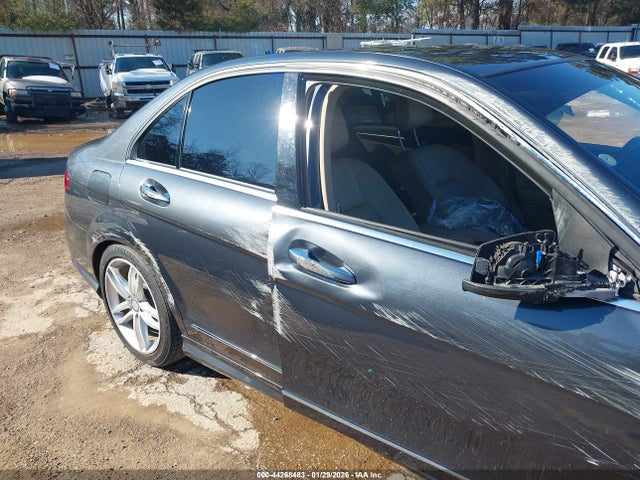 WDDGF4HB4EG226850 Mercedes-Benz C 250 Sport