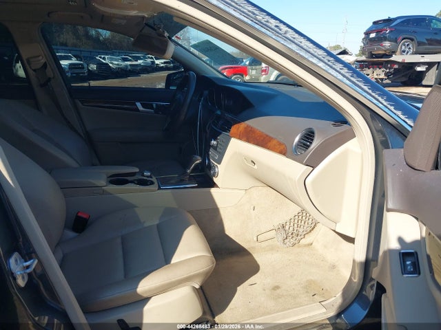 WDDGF4HB4EG226850 Mercedes-Benz C 250 Sport