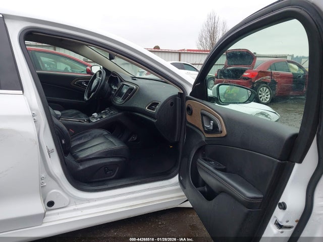 1C3CCCEGXFN512196 Chrysler 200 C