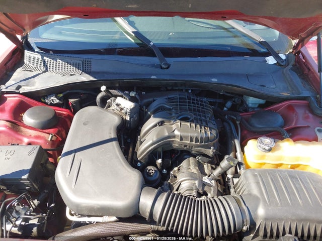 44268561 :رقم المزاد ، 2C3CA5CG0BH530049 vin ، 2011 Chrysler 300 Limited مزاد بيع