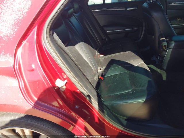 44268561 :رقم المزاد ، 2C3CA5CG0BH530049 vin ، 2011 Chrysler 300 Limited مزاد بيع