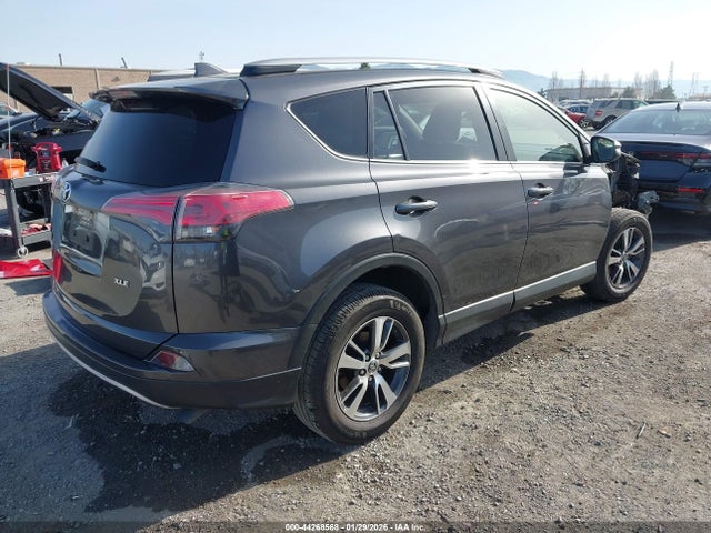 JTMWFREVXJJ188362 Toyota Rav4 Xle