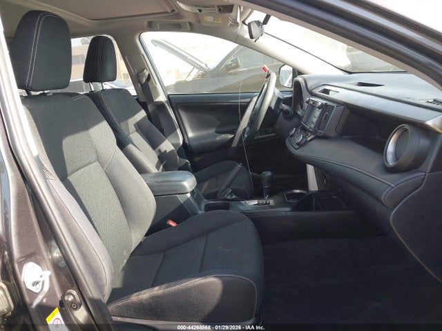 JTMWFREVXJJ188362 Toyota Rav4 Xle