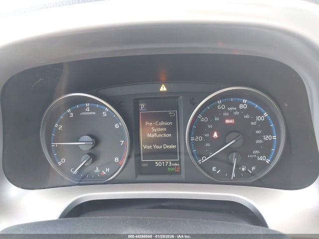 JTMWFREVXJJ188362 Toyota Rav4 Xle