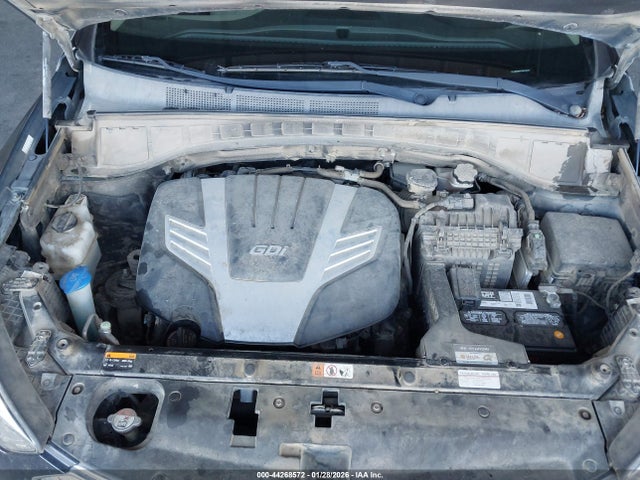 KM8SM4HF0GU152727 Hyundai Santa Fe Se