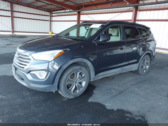 KM8SM4HF0GU152727 Hyundai Santa Fe Se