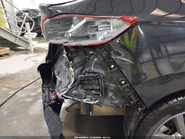 5NPD84LF2JH220567 Hyundai ELANTRA SEL