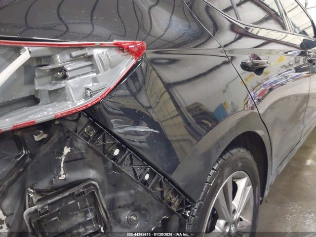 5NPD84LF2JH220567 Hyundai ELANTRA SEL