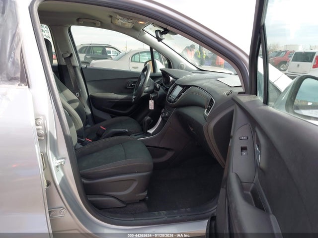 Chevrolet TRAX LS 2017 KL7CJKSB4HB124693 Image 5