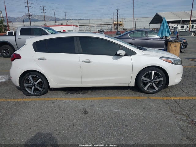 KNAFX5A80H5670733 KIA FORTE EX