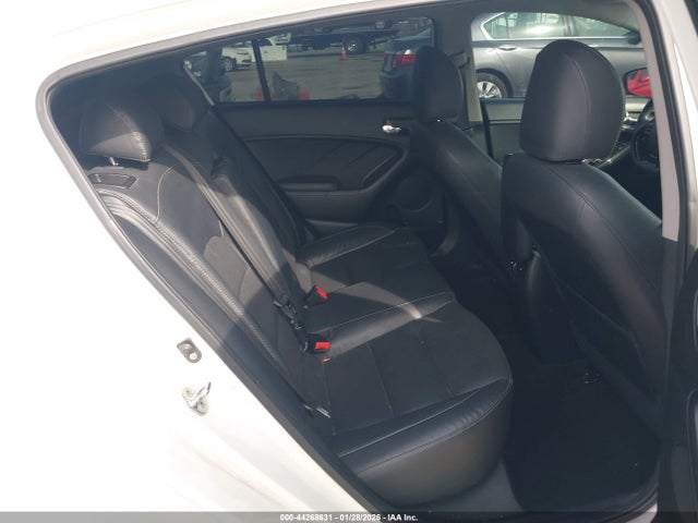 KNAFX5A80H5670733 KIA FORTE EX