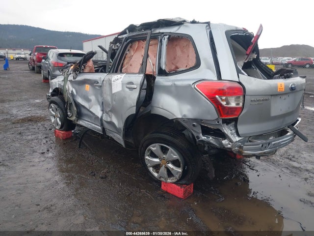 2016 SUBARU FORESTER JF2SJADC2GH502716 Photo 2