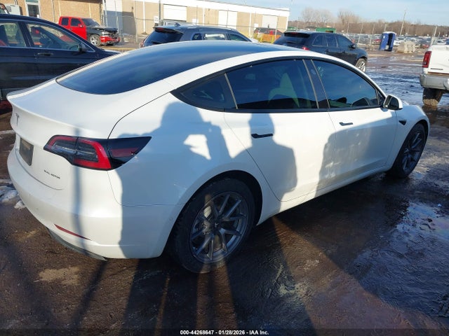 44268647 :رقم المزاد ، 5YJ3E1EB6MF993199 vin ، 2021 Tesla Model 3 Long Range Dual Motor All-wheel Drive مزاد بيع