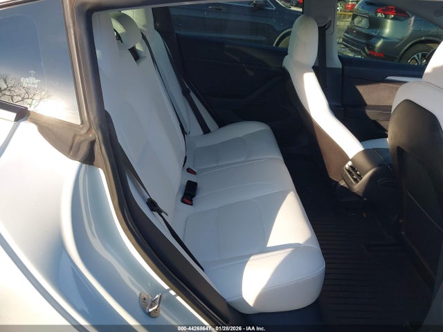 44268647 :رقم المزاد ، 5YJ3E1EB6MF993199 vin ، 2021 Tesla Model 3 Long Range Dual Motor All-wheel Drive مزاد بيع