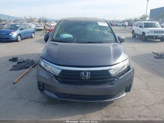 5FNRL6H88NB069247 Honda Odyssey Touring