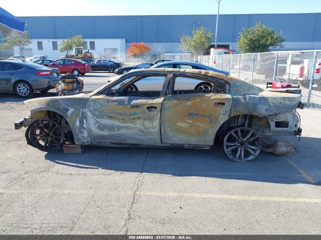 44268669 :رقم المزاد ، 2C3CDXCT3FH916647 vin ، 2015 Dodge Charger Road/track مزاد بيع