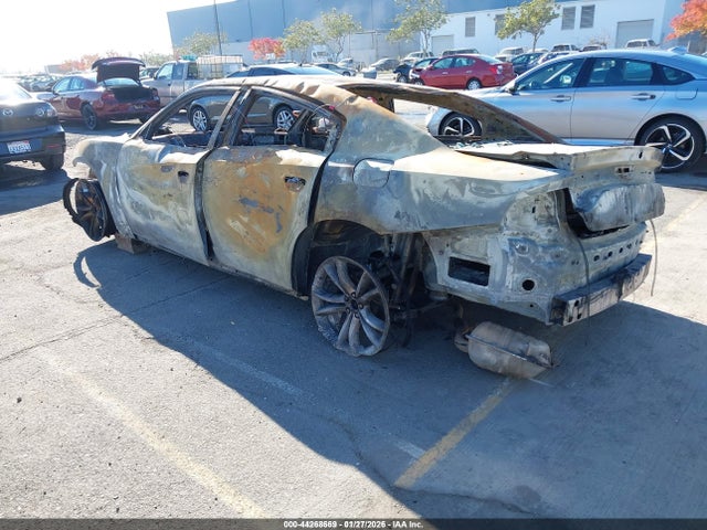 44268669 :رقم المزاد ، 2C3CDXCT3FH916647 vin ، 2015 Dodge Charger Road/track مزاد بيع