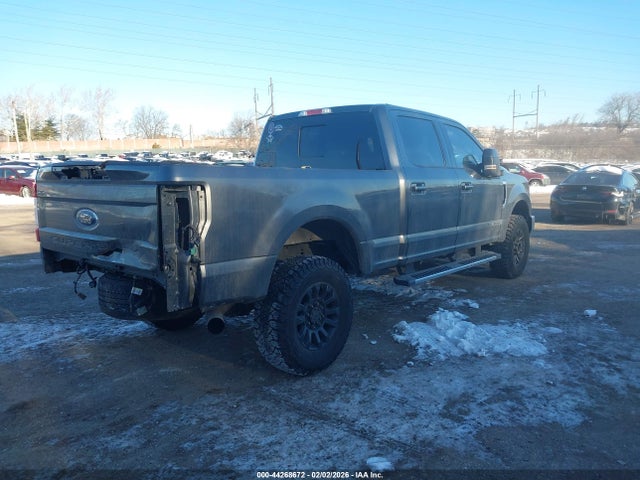 1FT7W2BT3KEF16827 Ford F-250 Lariat