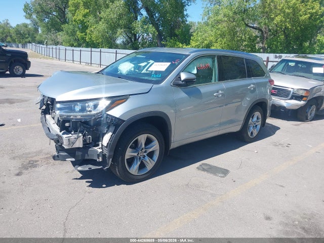 5TDDZRFH9KS745189 Toyota Highlander Limited