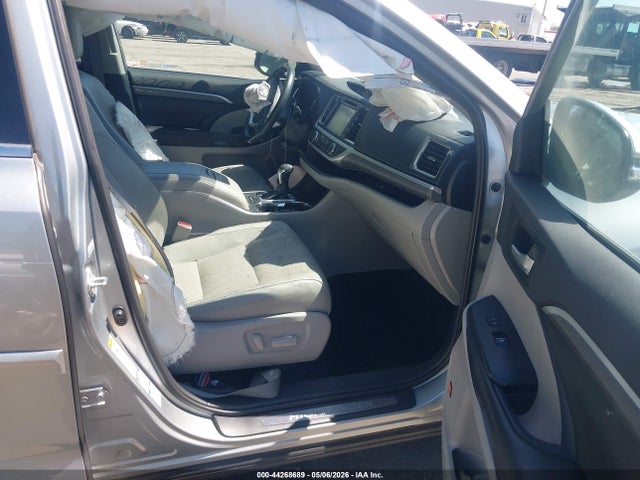 5TDDZRFH9KS745189 Toyota Highlander Limited