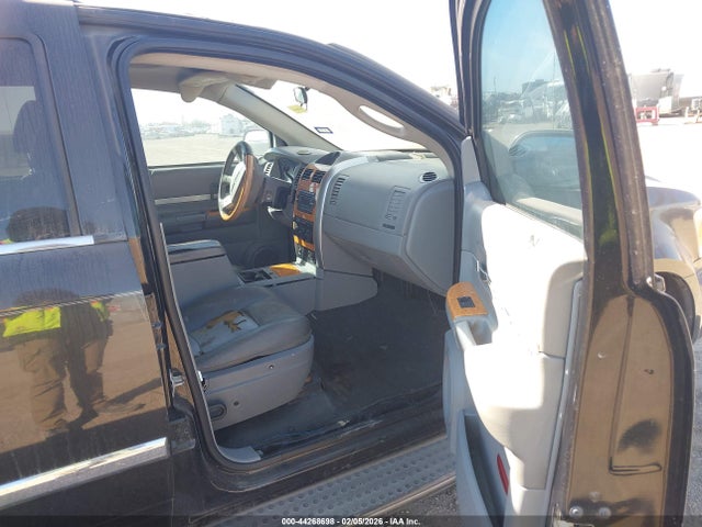 44268698 :رقم المزاد ، 1A8HX58247F568902 vin ، 2007 Chrysler Aspen Limited مزاد بيع