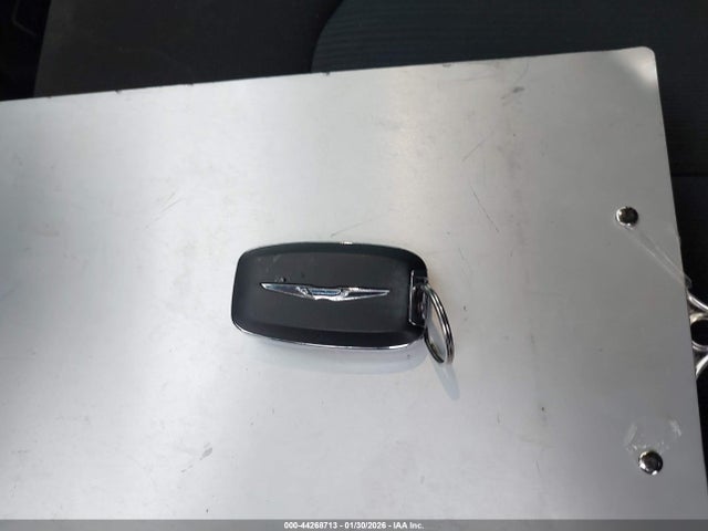 2C4RC1FG2LR145673 Chrysler Pacifica Touring