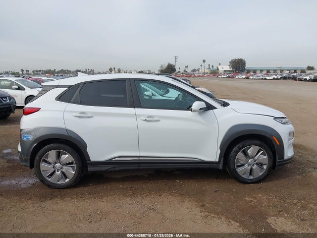 KM8K33AG3MU111441 Hyundai Kona Electric Limited