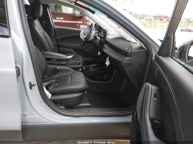 2025 FORD MUSTANG MACH-E 3FMTK3R75SMA27103 Photo 4