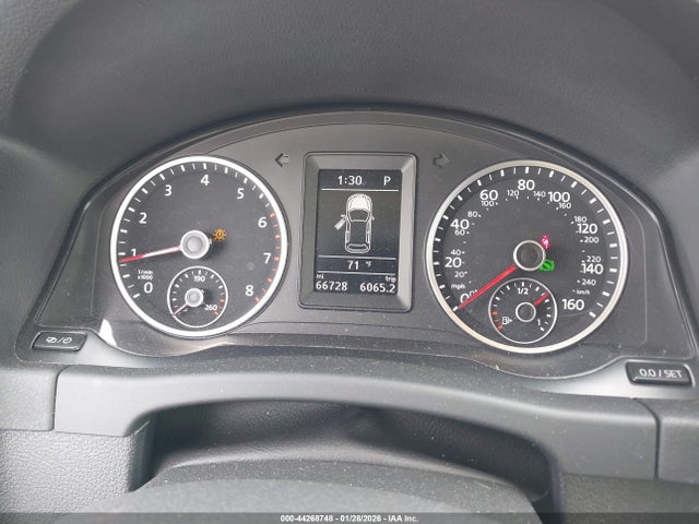 Продаж на аукціоні авто 2017 Volkswagen Tiguan 2.0t/2.0t S, vin: WVGAV7AX4HK051958, номер лоту: 44268748