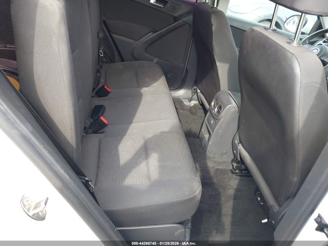 Продаж на аукціоні авто 2017 Volkswagen Tiguan 2.0t/2.0t S, vin: WVGAV7AX4HK051958, номер лоту: 44268748