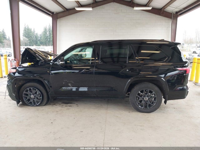 Toyota Sequoia Platinum 2024 7SVAAABA4RX021151 Image 13