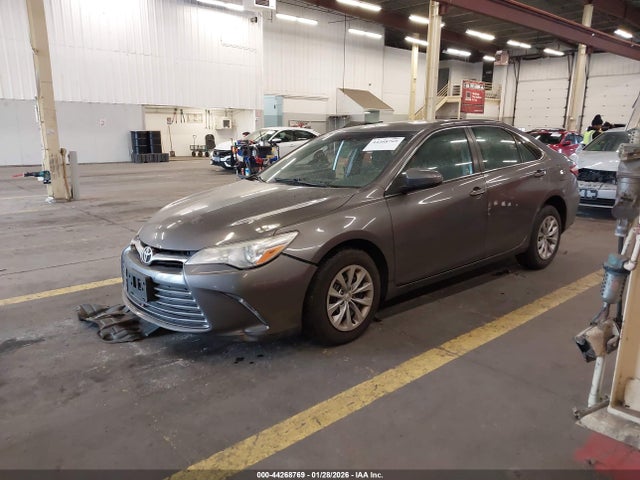 Toyota CAMRY LE 2017 4T1BF1FK4HU781157 Image 2