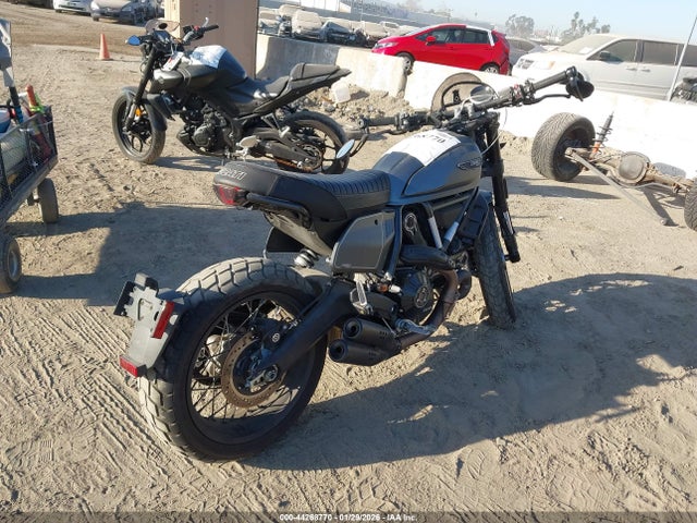 2022 Ducati Scrambler Desert Sled მანქანა იყიდება აუქციონზე, vin: ML0KAFPM4NT006245, აუქციონის ნომერი: 44268770