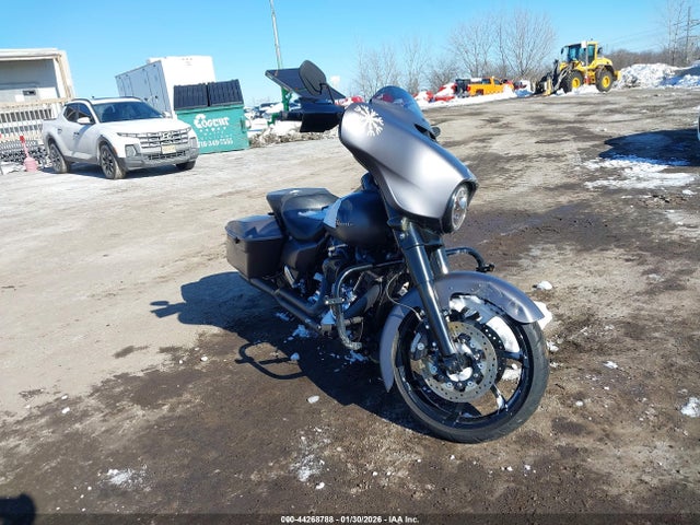 2017 HARLEY-DAVIDSON FLHXS 1HD1KRC19HB683788 Photo 0