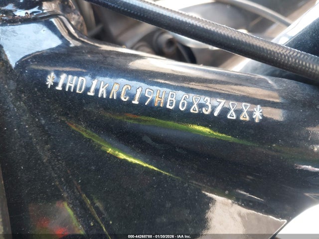 2017 HARLEY-DAVIDSON FLHXS 1HD1KRC19HB683788 Photo 9