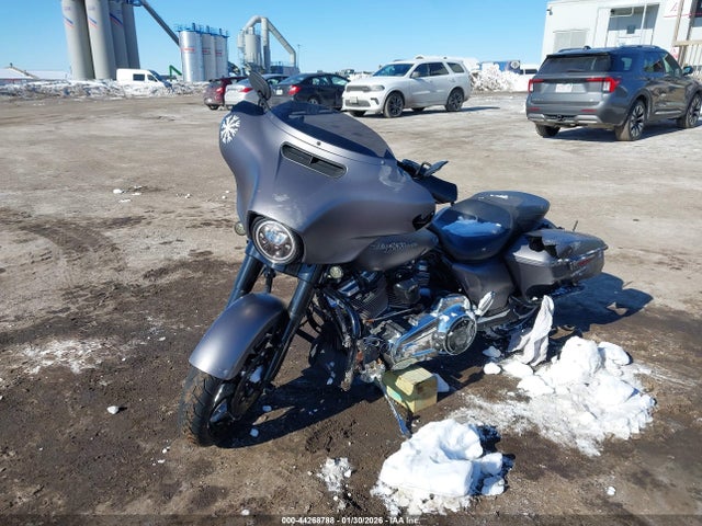 2017 HARLEY-DAVIDSON FLHXS 1HD1KRC19HB683788 Photo 1