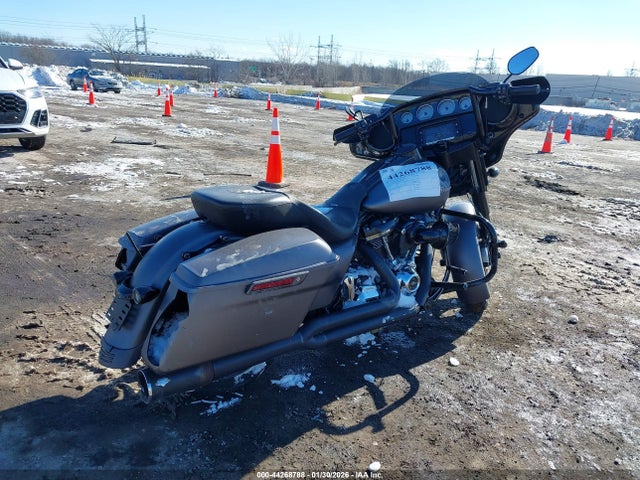 2017 HARLEY-DAVIDSON FLHXS 1HD1KRC19HB683788 Photo 3