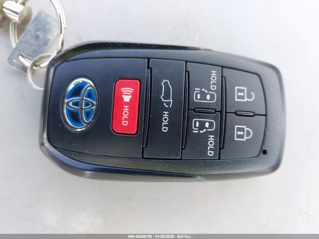 2024 TOYOTA SIENNA 5TDJRKEC4RS185592 Photo 10
