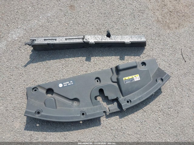 5TDJRKEC4RS185592 Toyota SIENNA XLE
