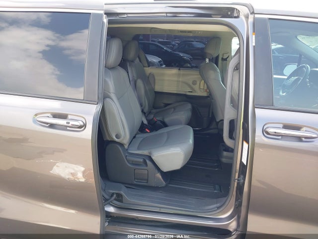 2024 TOYOTA SIENNA 5TDJRKEC4RS185592 Photo 7