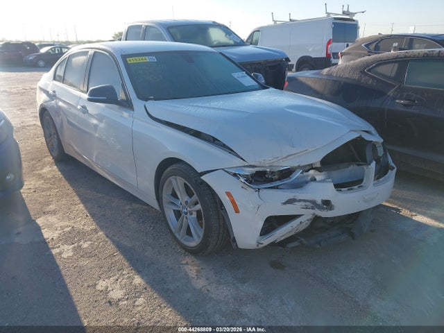 2016 BMW 320I WBA8E1G58GNU11992