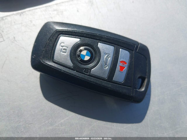 2016 BMW 320I WBA8E1G58GNU11992 Photo 10