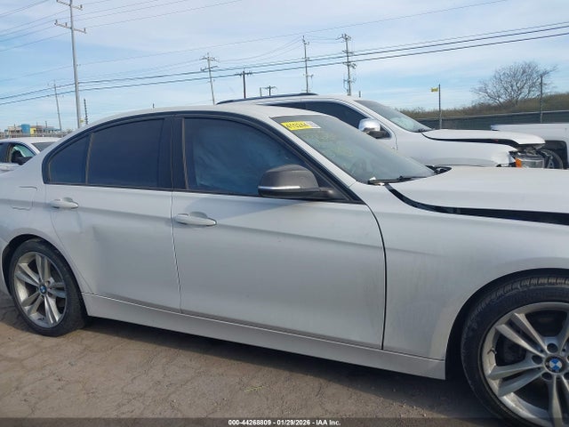 2016 Bmw 320i მანქანა იყიდება აუქციონზე, vin: WBA8E1G58GNU11992, აუქციონის ნომერი: 44268809