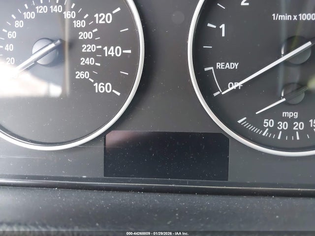 2016 Bmw 320i მანქანა იყიდება აუქციონზე, vin: WBA8E1G58GNU11992, აუქციონის ნომერი: 44268809