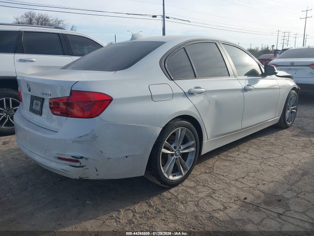 2016 BMW 320I WBA8E1G58GNU11992 Photo 3
