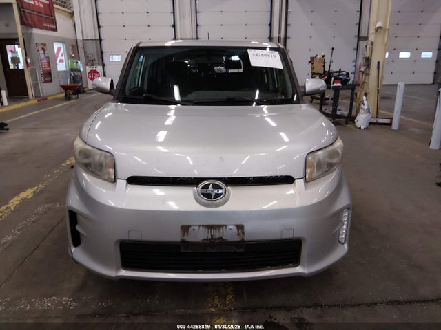 Scion XB 2014 JTLZE4FE4EJ055172 Image 13