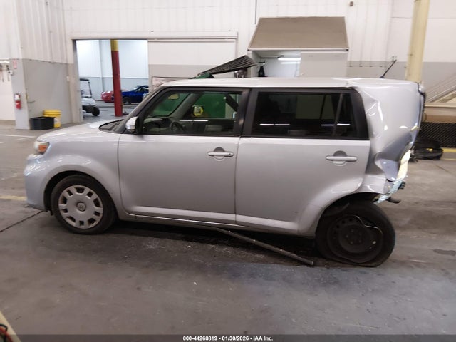 Scion XB 2014 JTLZE4FE4EJ055172 Image 15