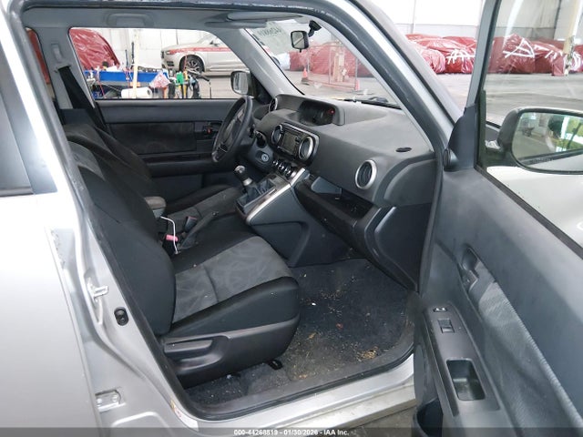 Scion XB 2014 JTLZE4FE4EJ055172 Image 5